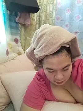 Snapshot of Zyramae_25 chatting on March 2026 07:16:01 AM Zyramae 25 online show from March 2026 07:16:01 AM