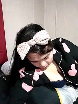 Snapshot of Zyramae_25 chatting on March 2026 06:02:01 PM Zyramae 25 online show from March 2026 06:02:01 PM