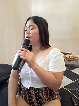 Snapshot of Zyramae_25 chatting on April 2026 05:08:02 AM Zyramae 25 online show from April 2026 05:08:02 AM