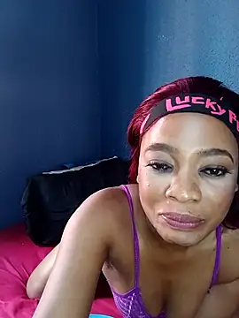 Snapshot of Amarcreamxx chatting on February 2026 11:42:02 AM Amarcreamxx online show from February 2026 11:42:02 AM