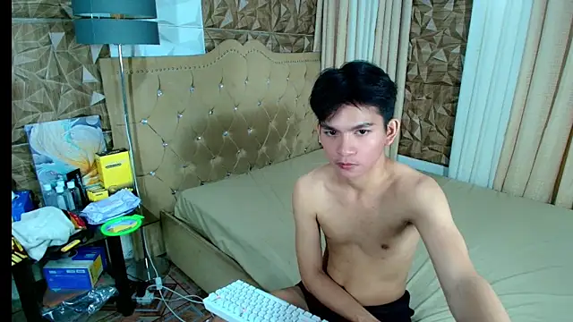 Snapshot of urtwinkjoshx chatting on February 2026 05:04:01 AM urtwinkjoshx online show from February 2026 05:04:01 AM