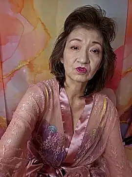 Snapshot of URAN429 chatting on April 2026 05:05:01 AM URAN429 online show from April 2026 05:05:01 AM