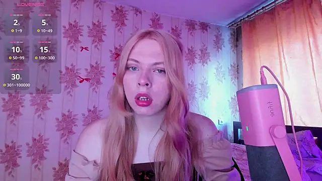 Snapshot of Cutie_Bambi chatting on June 2026 12:07:01 PM Cutie Bambi online show from June 2026 12:07:01 PM