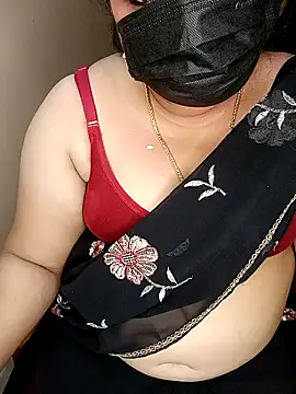 Snapshot of silk_rose05 chatting on April 2026 05:30:01 PM silk rose05 online show from April 2026 05:30:01 PM