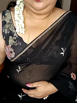Snapshot of silk_rose05 chatting on May 2026 04:17:02 PM silk rose05 online show from May 2026 04:17:02 PM
