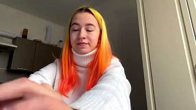 Snapshot of EmilyHein chatting on March 2026 07:15:01 AM EmilyHein online show from March 2026 07:15:01 AM