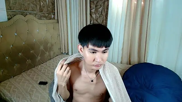 Snapshot of xlovercutietwink chatting on February 2026 02:53:01 AM xlovercutietwink online show from February 2026 02:53:01 AM