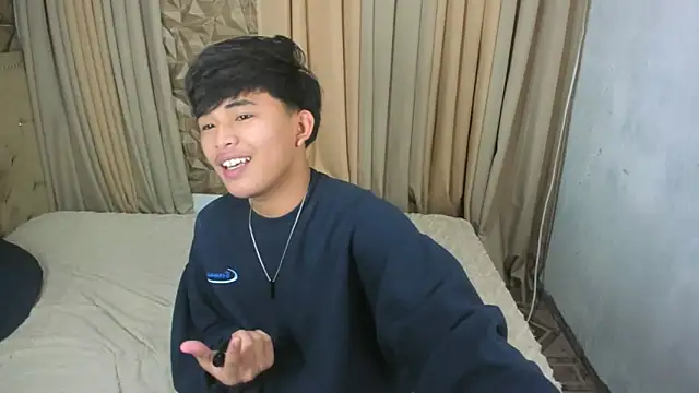 Snapshot of xlovercutietwink chatting on April 2026 04:35:01 PM xlovercutietwink online show from April 2026 04:35:01 PM