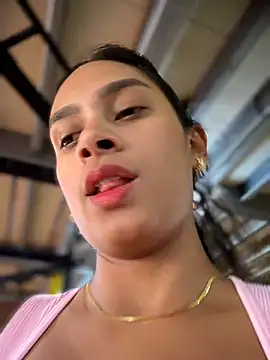 LunaHeat online show from February 2026 03:00:01 PM