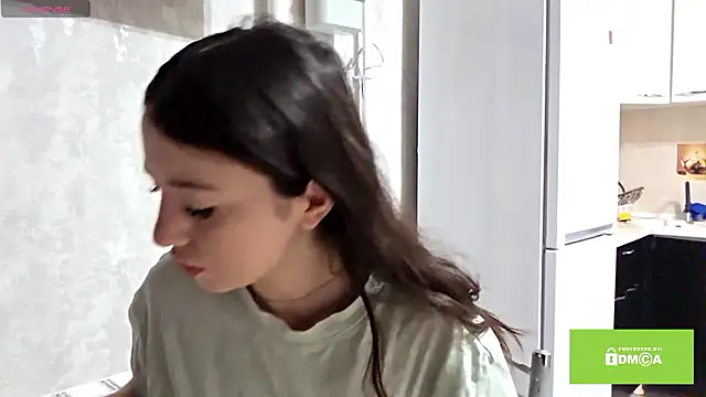 Snapshot of ZyntraLoom chatting on March 2026 12:44:01 PM ZyntraLoom online show from March 2026 12:44:01 PM