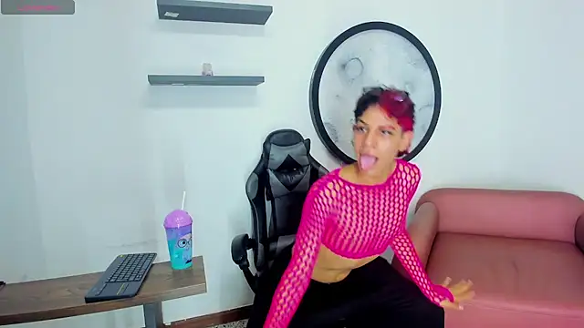 Philipp-Jones online show from February 2026 12:19:01 PM