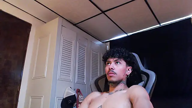 D3v1L88 online show from April 2026 06:38:02 PM