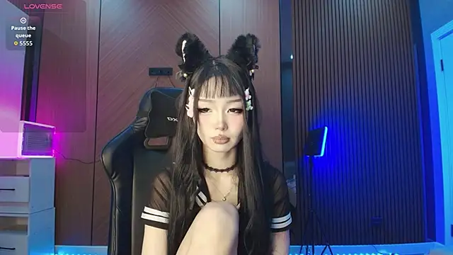 dionlee9 online show from March 2026 04:31:01 PM