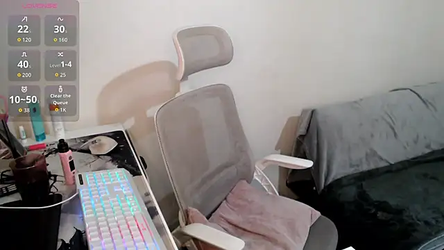 Snapshot of AustrianGirl99AtWork chatting on February 2026 12:27:02 AM AustrianGirl99AtWork online show from February 2026 12:27:02 AM