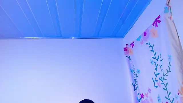 Snapshot of Ariana_Esteban07 chatting on February 2026 12:04:02 PM Ariana Esteban07 online show from February 2026 12:04:02 PM