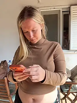 Ellie-rosee online show from March 2026 07:35:02 AM