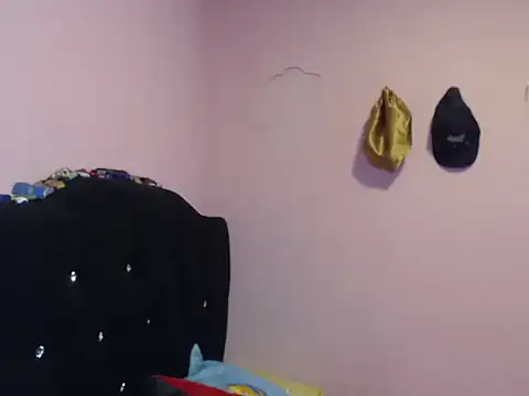 Snapshot of Cronos_Hot_8 chatting on February 2026 02:05:01 PM Cronos Hot 8 online show from February 2026 02:05:01 PM