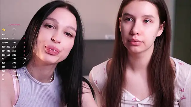 Snapshot of ZofiaSoshnik chatting on February 2026 07:05:02 AM ZofiaSoshnik online show from February 2026 07:05:02 AM