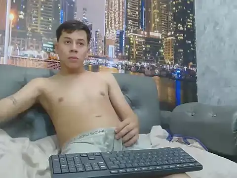 santiago xxxcol online show from March 2026 11:26:02 PM