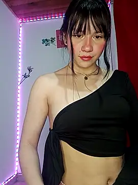 Snapshot of MikasaxX_ chatting on May 2026 06:07:02 AM MikasaxX online show from May 2026 06:07:02 AM
