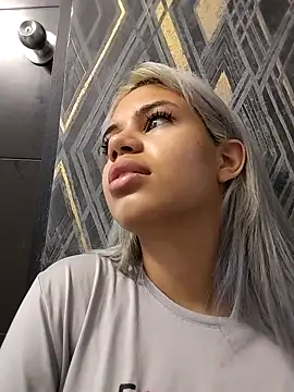 AlanaHouston online show from February 2026 12:15:01 PM