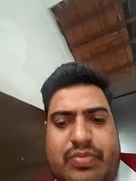Snapshot of hunterkingshan chatting on February 2026 12:11:01 PM hunterkingshan online show from February 2026 12:11:01 PM