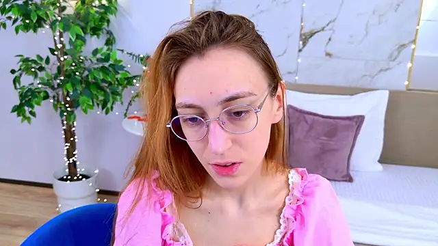 LeyaAtwood online show from February 2026 05:15:01 AM