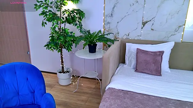 LeyaAtwood online show from February 2026 05:25:02 AM