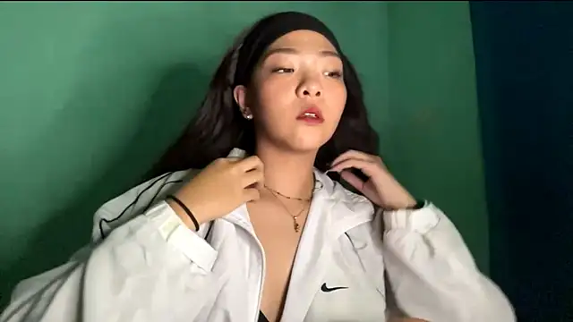 Snapshot of TerisaYellow chatting on February 2026 01:07:02 PM TerisaYellow online show from February 2026 01:07:02 PM