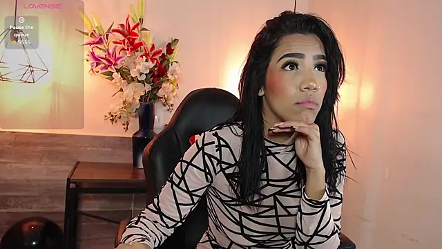 MiaKarsson online show from March 2026 12:05:01 PM