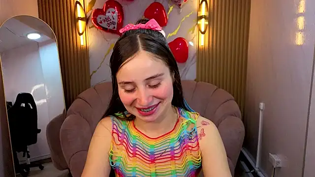 Snapshot of Ariana18_b chatting on February 2026 12:38:02 PM Ariana18 b online show from February 2026 12:38:02 PM