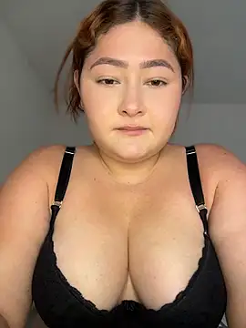 Snapshot of Rouse-Antonella_ chatting on June 2026 09:09:01 PM Rouse-Antonella online show from June 2026 09:09:01 PM