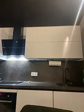 Just-Lilly online show from April 2026 10:10:02 PM