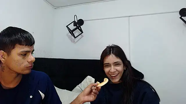 foxxy and lion online show from February 2026 12:19:01 PM