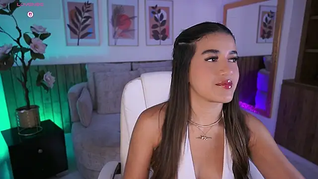 IvyGrabes online show from May 2026 07:00:02 PM