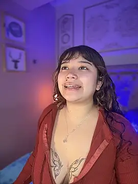 Snapshot of Honny_Blaice_ chatting on April 2026 11:48:01 AM Honny Blaice online show from April 2026 11:48:01 AM