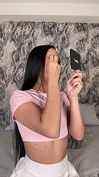 Mialarouse online show from February 2026 10:41:01 PM