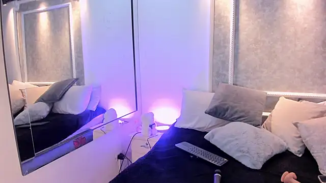 Snapshot of celestesun23 chatting on February 2026 01:23:02 PM celestesun23 online show from February 2026 01:23:02 PM