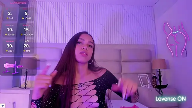 Snapshot of CarolineFyre chatting on February 2026 07:51:01 AM CarolineFyre online show from February 2026 07:51:01 AM