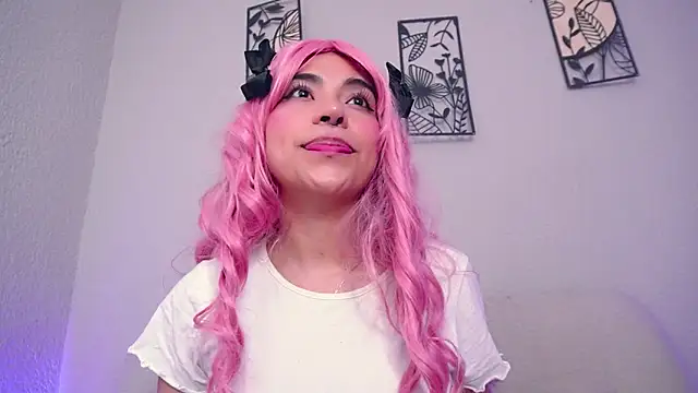 Snapshot of loveegirll1 chatting on March 2026 03:19:01 AM loveegirll1 online show from March 2026 03:19:01 AM