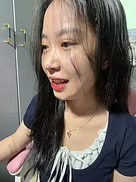 Linne6789 online show from May 2026 02:03:01 PM