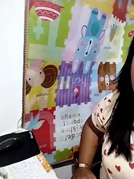 Snapshot of biggbooty15 chatting on February 2026 05:47:02 AM biggbooty15 online show from February 2026 05:47:02 AM