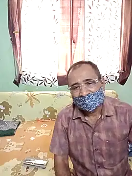 Snapshot of HoneyHush chatting on February 2026 08:07:02 AM HoneyHush online show from February 2026 08:07:02 AM