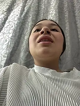 DULCE MARIA EF online show from February 2026 12:32:02 PM