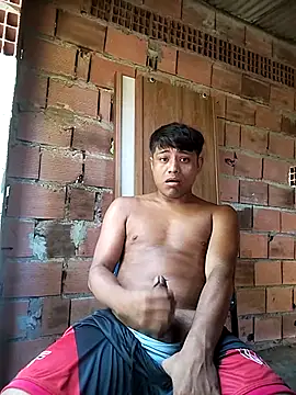 Snapshot of Leoh28 chatting on March 2026 05:39:02 PM Leoh28 online show from March 2026 05:39:02 PM