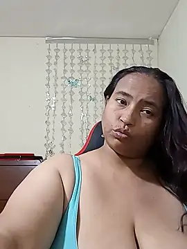 Snapshot of BustySexy_Nataly chatting on June 2026 08:10:02 PM BustySexy Nataly online show from June 2026 08:10:02 PM