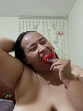Snapshot of BustySexy_Nataly chatting on June 2026 02:41:01 PM BustySexy Nataly online show from June 2026 02:41:01 PM