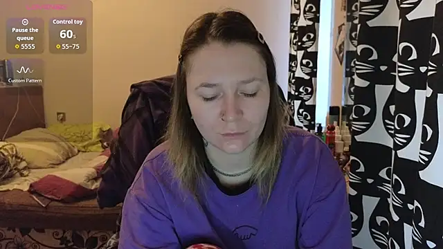 Snapshot of Ozalin_ chatting on February 2026 06:40:02 AM Ozalin online show from February 2026 06:40:02 AM