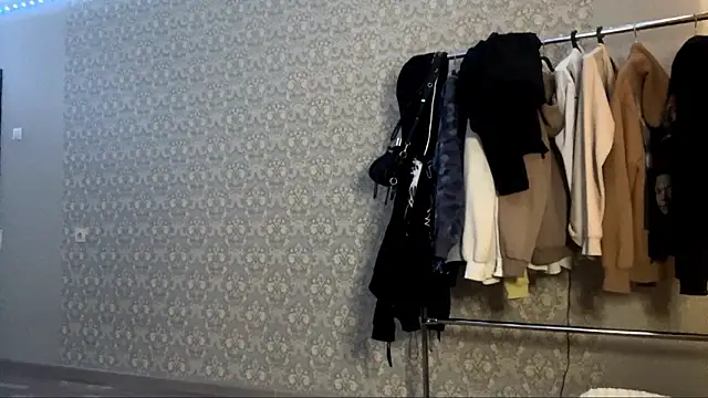 LumPetal online show from February 2026 04:53:01 AM