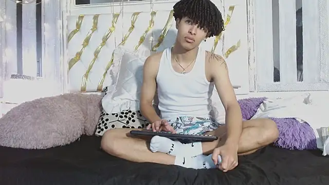 Snapshot of ian_smith_ chatting on February 2026 11:50:01 AM ian smith online show from February 2026 11:50:01 AM